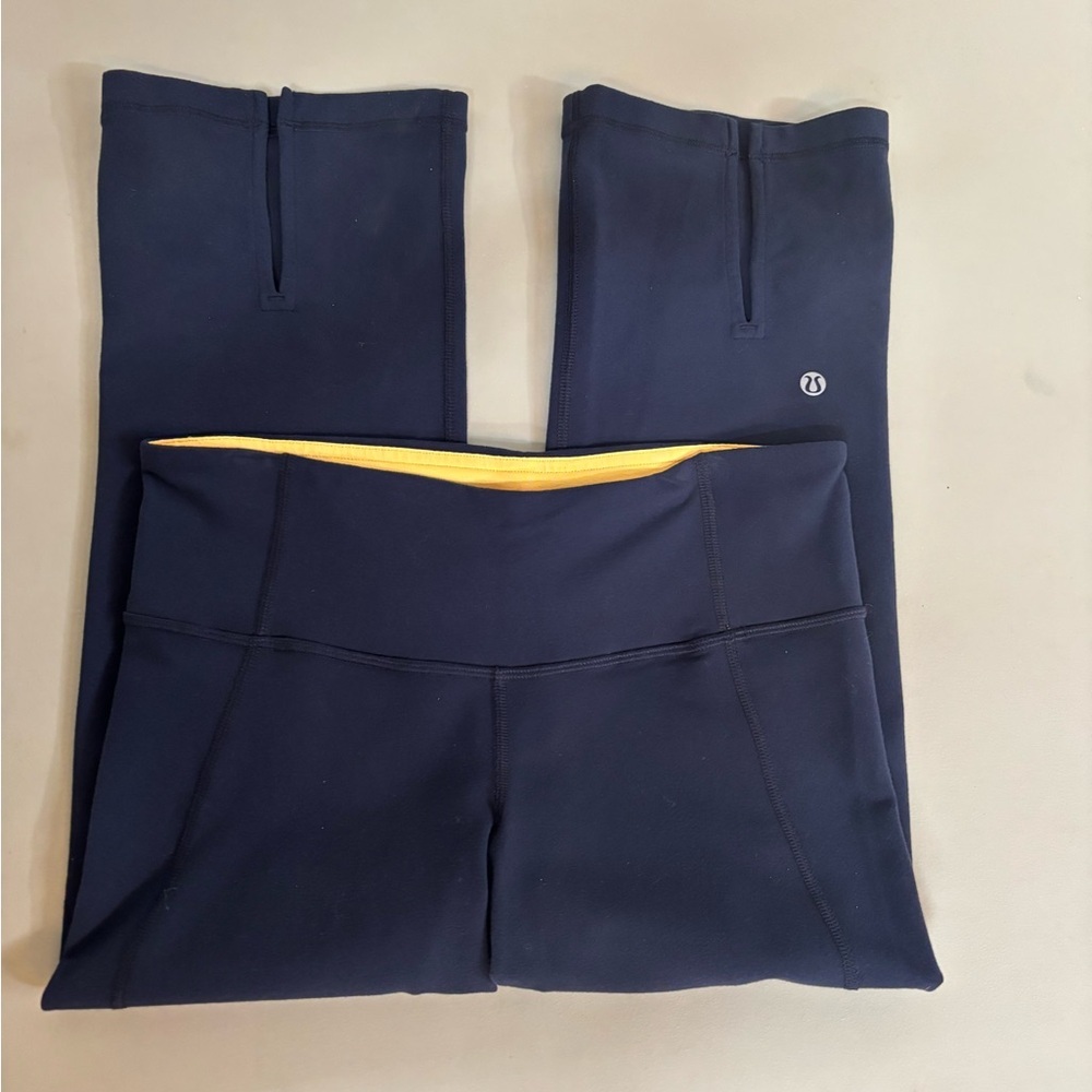 ☘️ lululemon athletica Navy Leggings with Yellow Accent Size 6